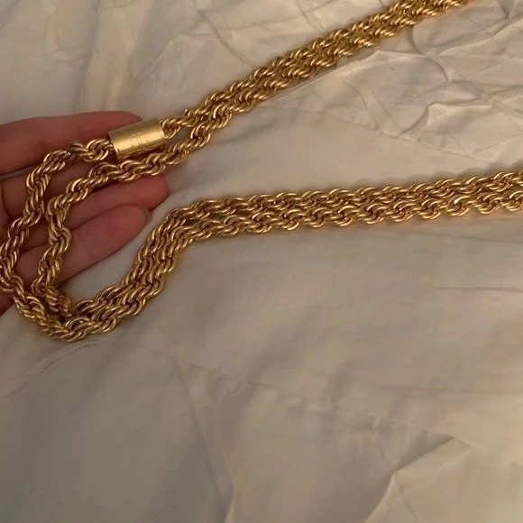 Tory Burch Black Crossbody with Gold Logo - Picture 5 of 5